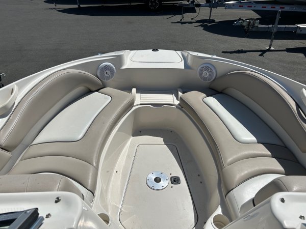 Used 2004  powered Sea Ray Boat for sale